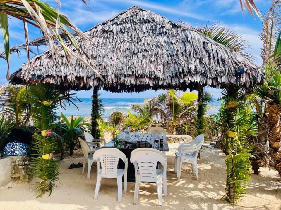 Bed and Breakfast Banana Bay Beach Club Eton Exteriér fotografie