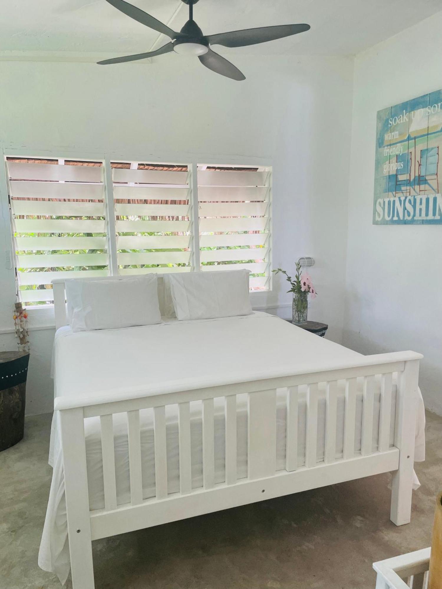 Bed and Breakfast Banana Bay Beach Club Eton Exteriér fotografie